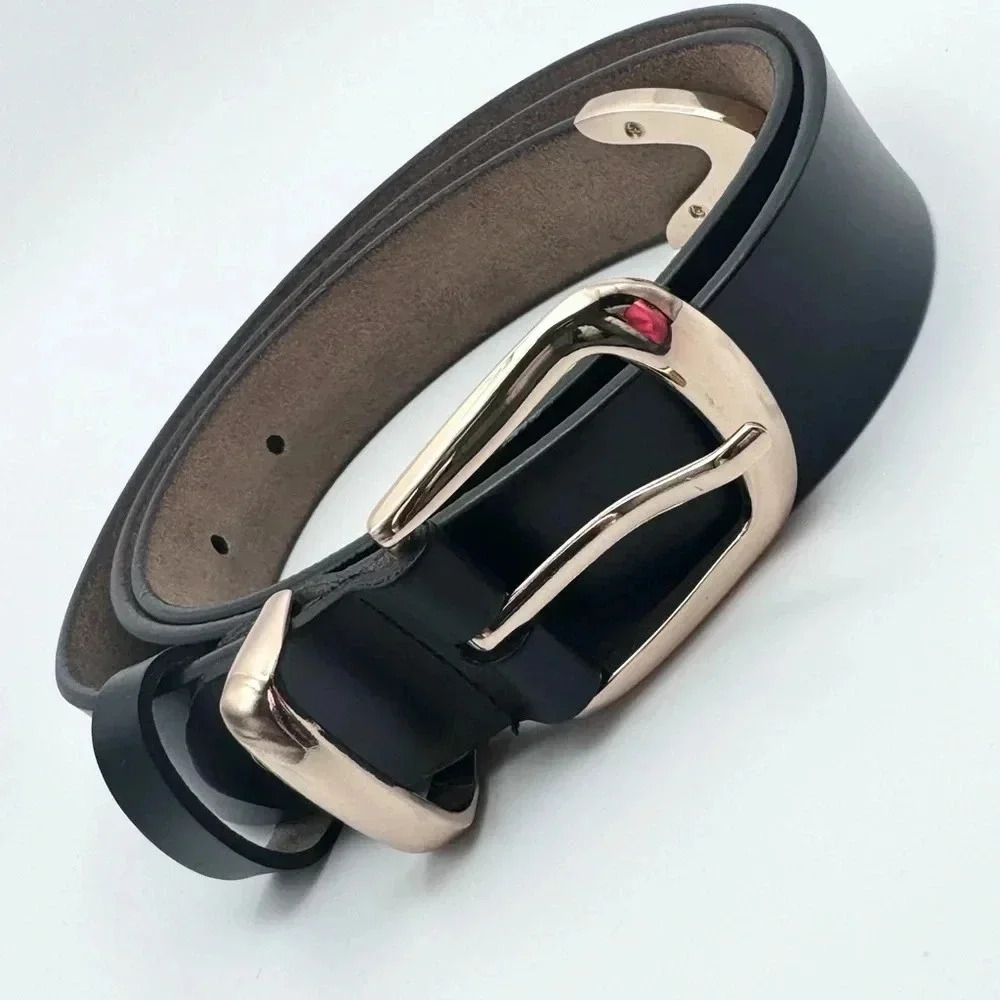 NWOT Black Leather Belt Minimalist Classic Gold Buckle